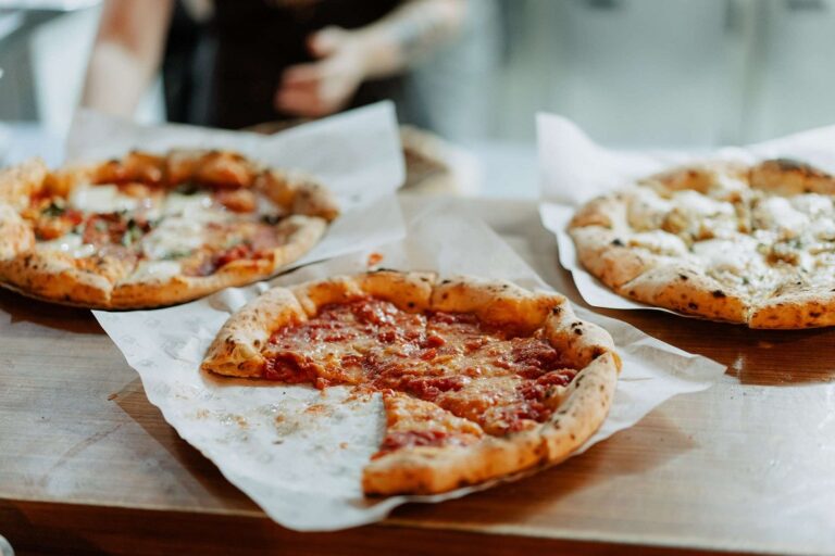 Festival da Pizza faz sucesso com pizza à vontade