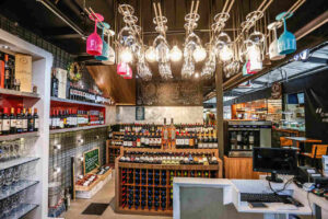 Bares para tomar vinho em Curitiba