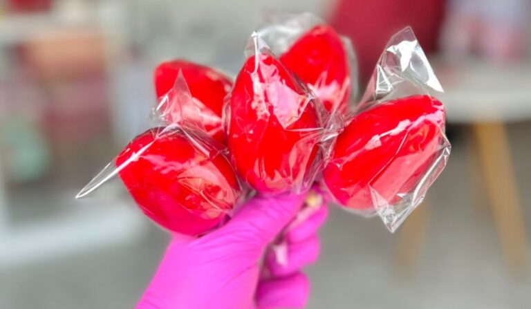 Morango do Amor viralizou nas redes sociais e ganhou as docerias de Curitiba