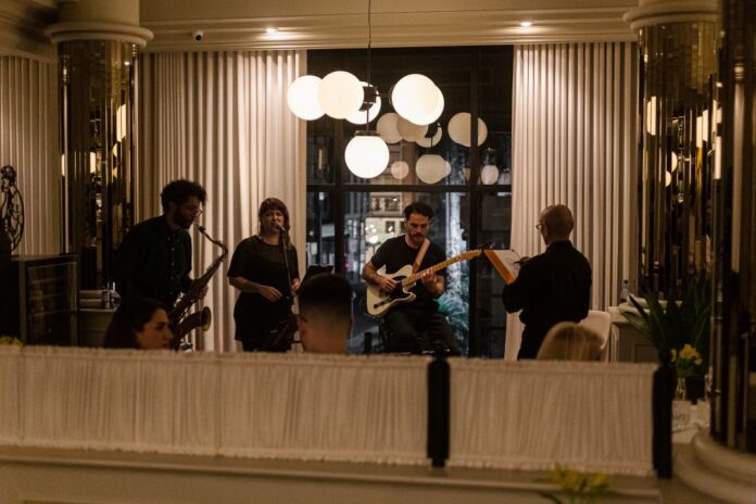 Música ao vivo no Bourbon Bistrot (foto Gero Hoffmann)