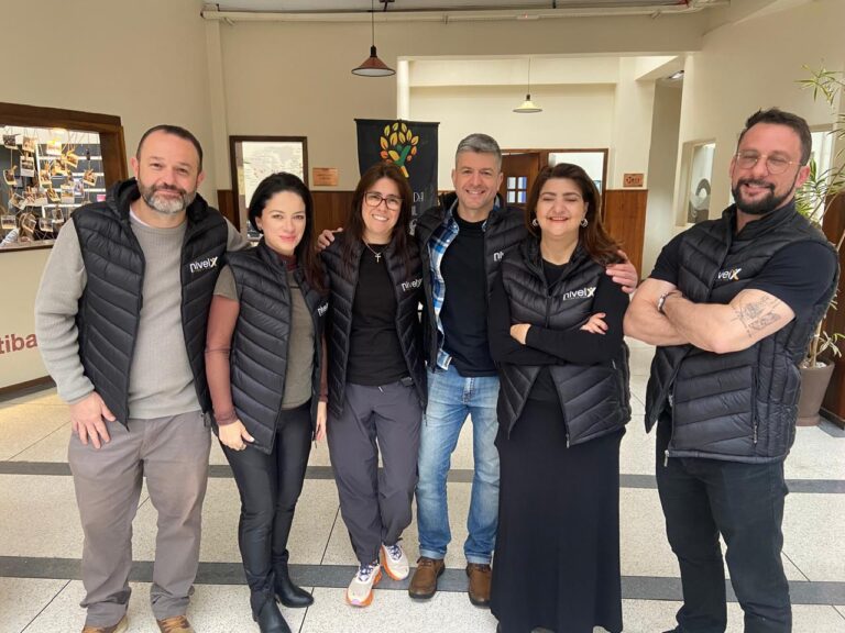 Equipe de instrutores do Nível X (foto MKT)