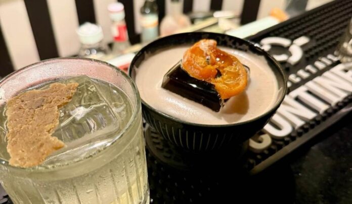 Gastrobar Cocktails Continental , em Curitiba