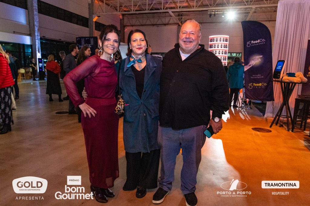 Andrea Sorgenfrei (Bom Gourmet), Nilcea Almeida e Sérgio Medeiros (Associação dos Amigos da Onça). Foto Mauro Fanha/divulgação)