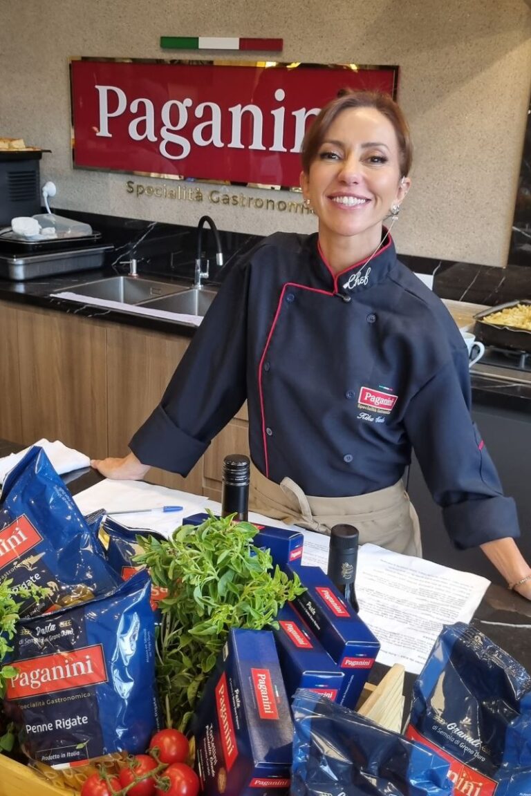 Chef Kika Marder na aula show Paganini (fotos Simone Meirelles)