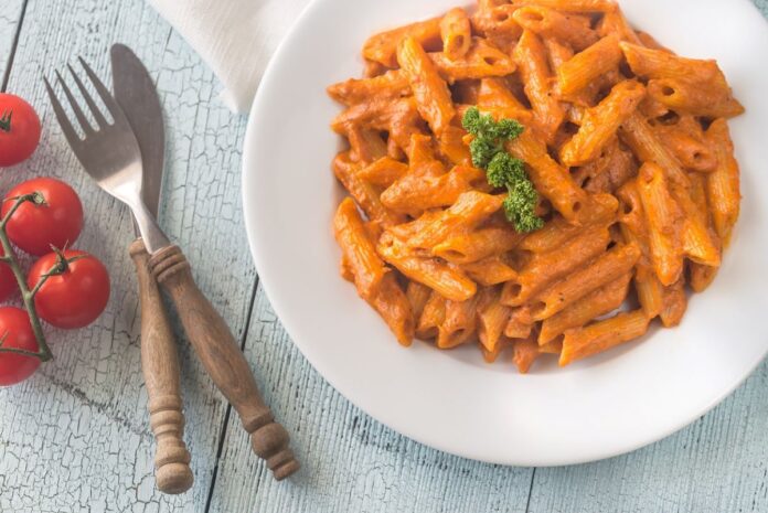 Penne alla vodka Paganini (Crédito Adobe Stock)