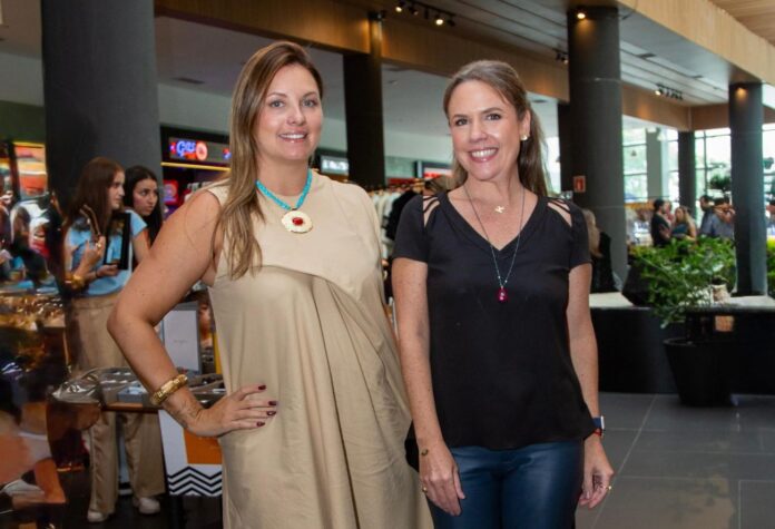 Milena Fachinello e Roberta Busatto, da 2GET SALE (Créditos Patrícia Klemtz)