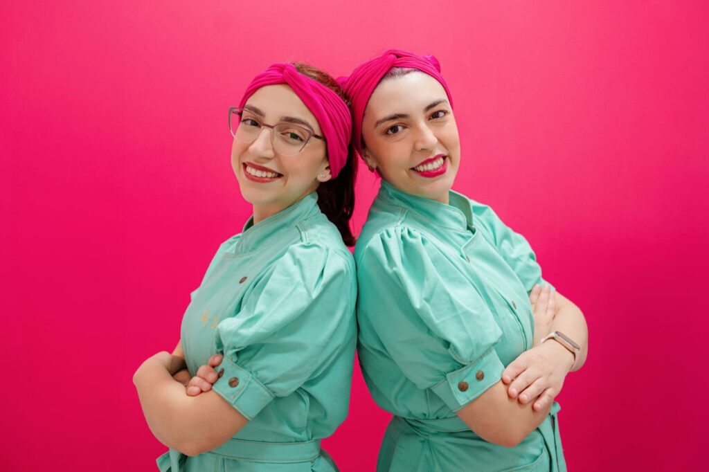 As irmãs Dafly e July Schneider 