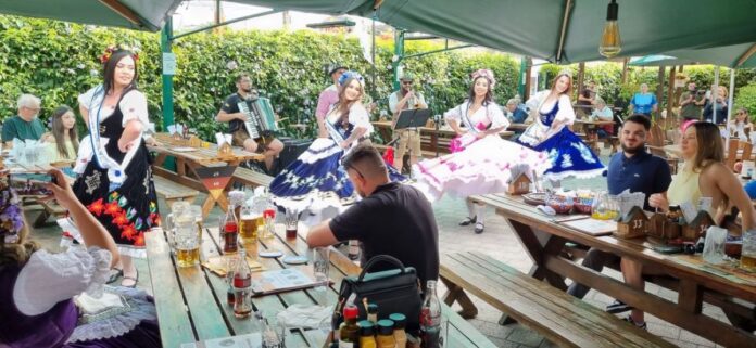 Divulgação da Münchenfest no Essen, em Curitiba (fotos Simone Meirelles)