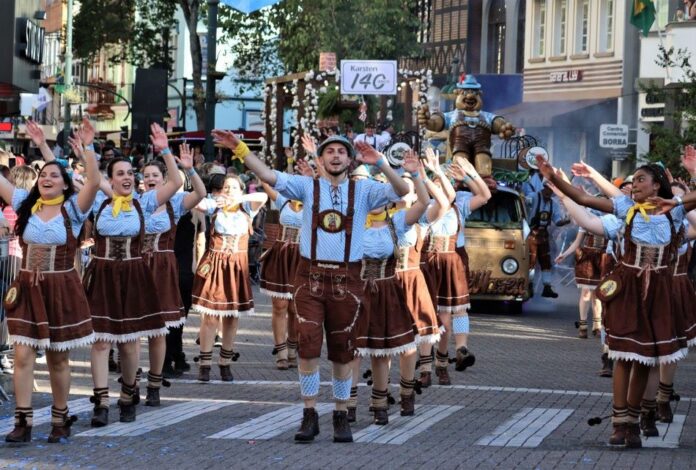 Oktoberfest Blumenau em Santa Catarina Eraldo Schneider - Prefeitura de Blumenau