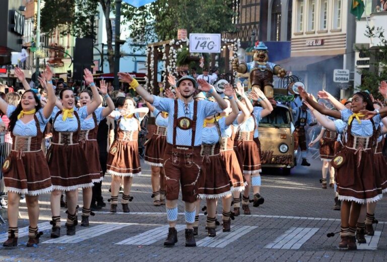 Oktoberfest Blumenau em Santa Catarina Eraldo Schneider - Prefeitura de Blumenau