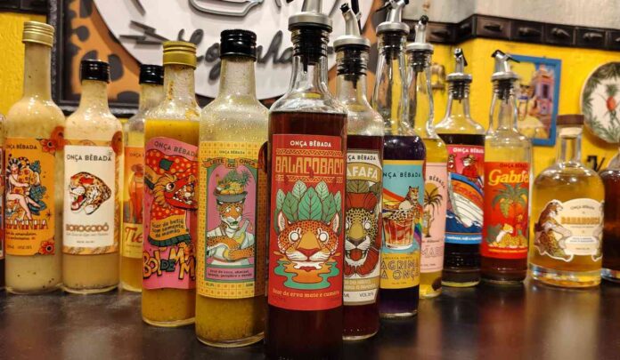 Onça bêbada cachaçaria curitiba