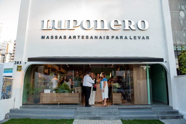 Fachada do Luponero Batel - Foto Erlei Schade