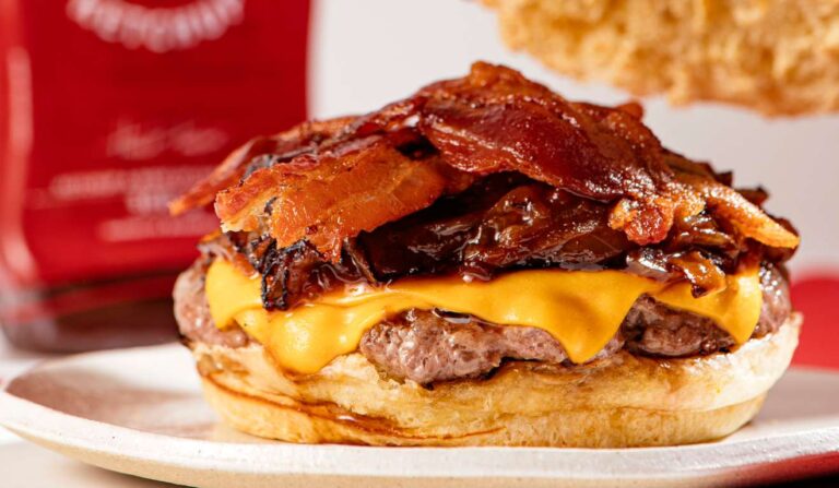 hamburguer de goiabada e bacon