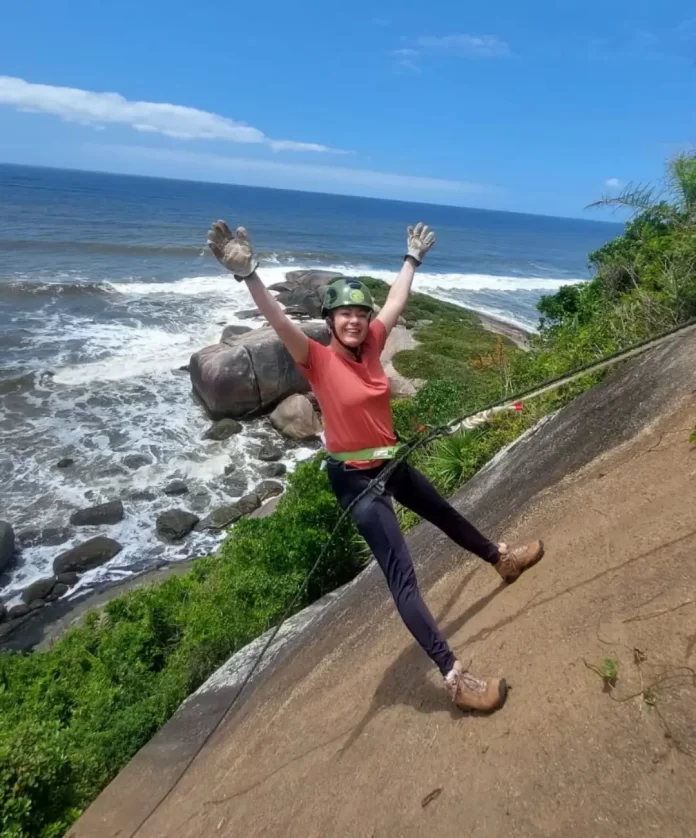 Rapel no Morro do Cristo, em Guaratuba.