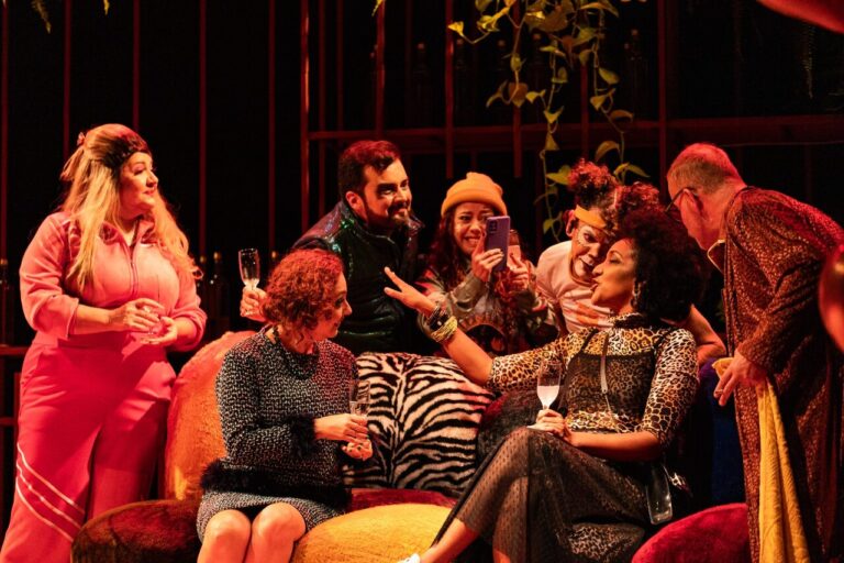 Tragicomédia “Humanismo Selvagem” estreia nova temporada no Guairinha e inicia circulação nacional com patrocínio da Petrobras