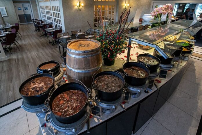 Feijoada do Mabu Hotel (foto Marcelo elias)