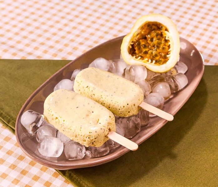 Picolé de maracujá com shoyu (foto Rafael Peixoto)