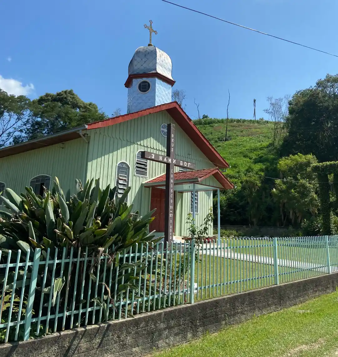 A cultura ucraniana está presente na cidade e na área rural. 