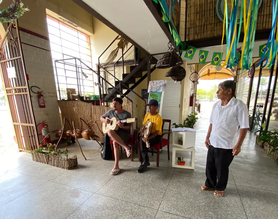 Um pouquinho de fandango no Mercado do Café. 