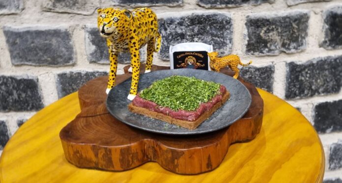 Carne de Onça (foto Simone Meirelles)