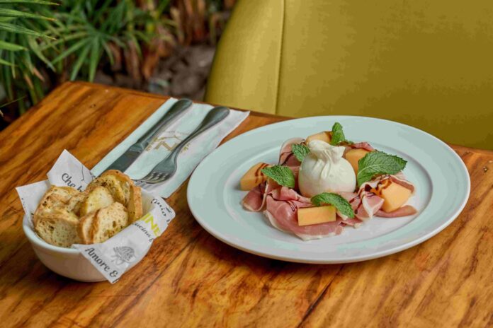 Parma com melão e burrata do Ninetto . Foto Marcelo Bruzzi