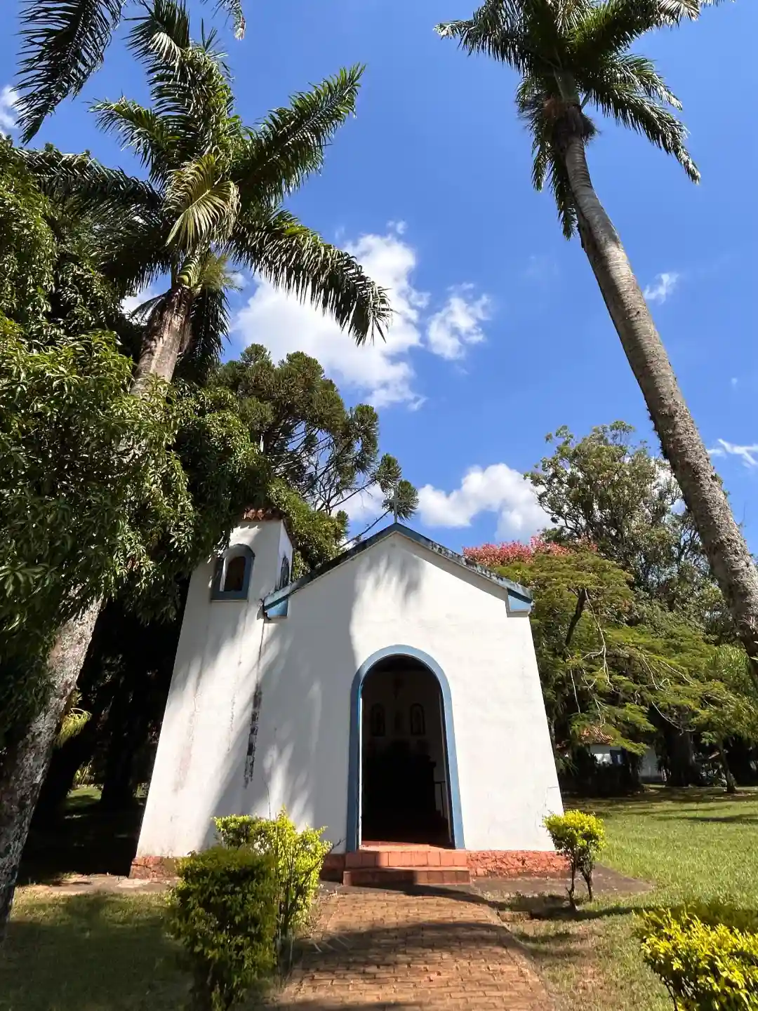 Capela antiga na Fazenda Santa Gil, um pouco de história. 