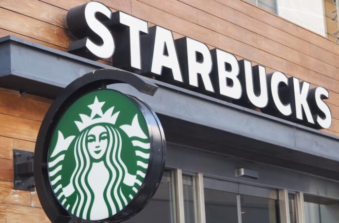 Starbucks(foto Pexels)