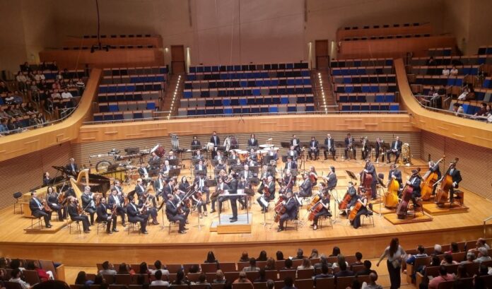 Orquestra Filarmônica de Minas Gerais (foto Simone Meirelles)