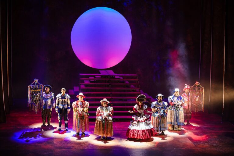 Espetáculo musical leva releitura amazônica do clássico de Shakespeare a partir da ótica do Boi Bumbá de Parintins a Curitiba